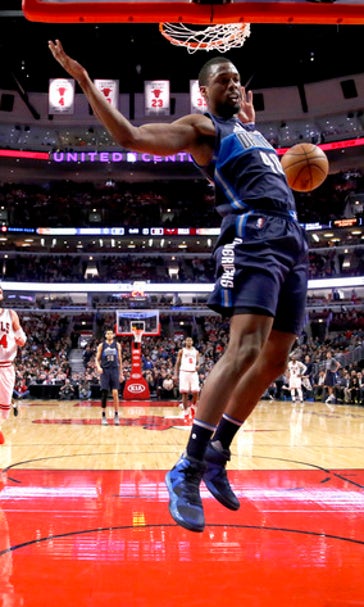 Mavericks edge Bulls 99-98 for 3rd straight win (Jan 17, 2017)